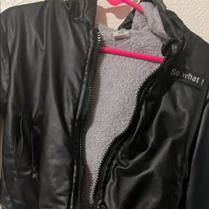 SHEIN Black Kids Jacket with Fleece Lining
